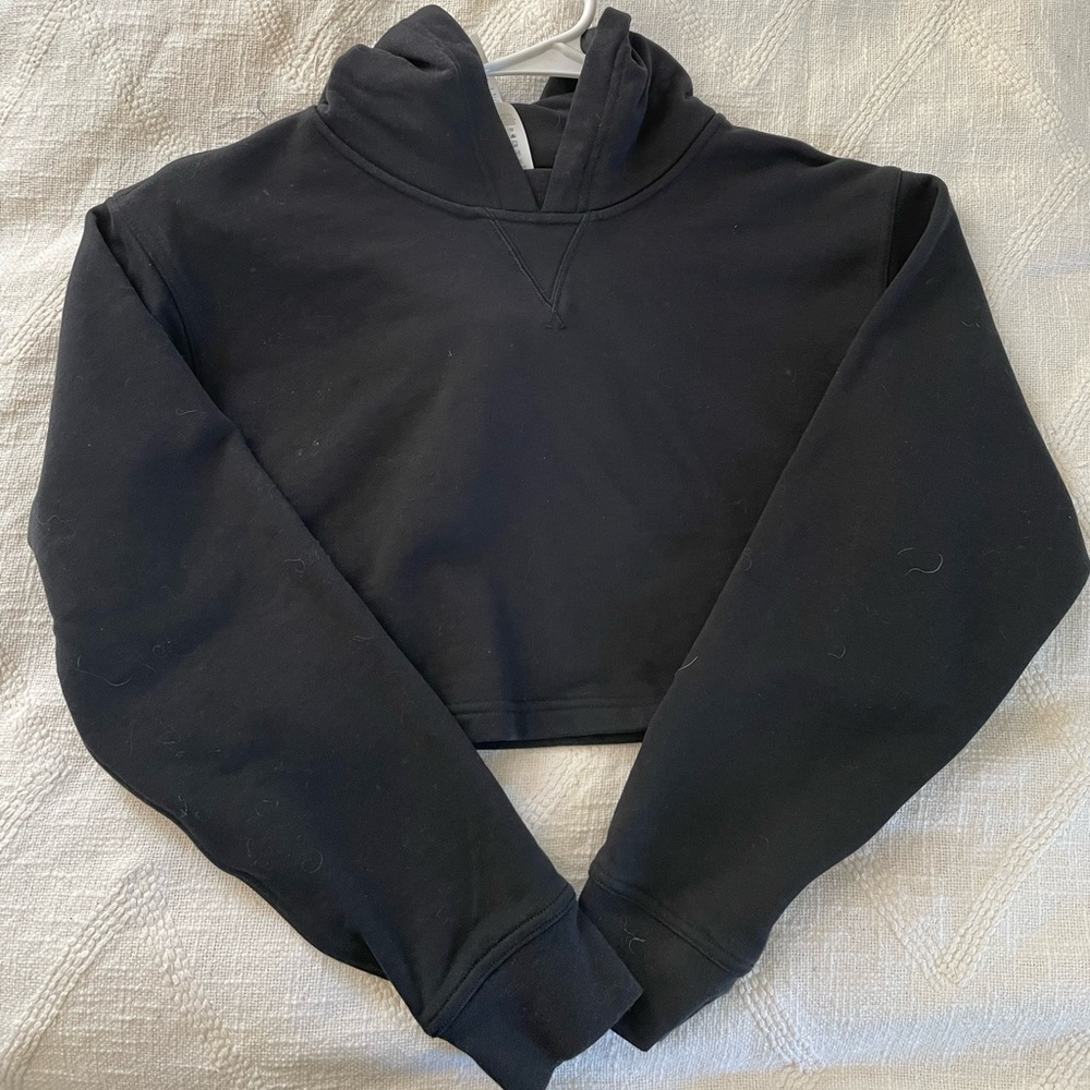 Cropped Lululemon hoodie